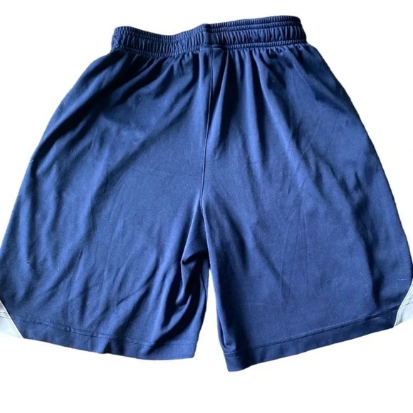 UNDER ARMOUR BOYS NAVY BLUE WHITE SHORTS SUMMER CASUAL SPORTD SIZE YLG LARGE - Picture 2 of 3